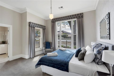 Grandview Accommodation - The Elm Tree Apartments - Accommodation Asia 2