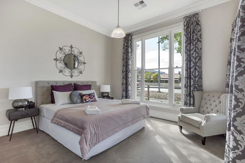 Grandview Accommodation - The Elm Tree Apartments - Accommodation Asia 9