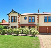 Wine and Roses Bed and Breakfast - Accommodation Asia