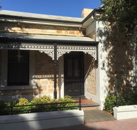 8 Osborne - Accommodation Asia