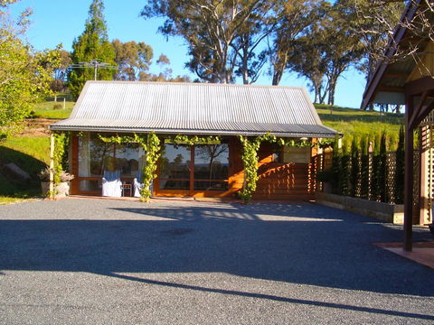 STUDIO ECHUNGA Adelaide Hills - Accommodation Asia 16