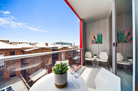 York Apartments - Accommodation Asia 20