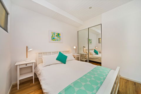 York Apartments - Accommodation Asia 8