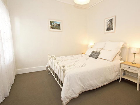 Queen's Cottage Barossa Valley - Accommodation Guide 19