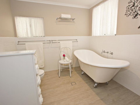Queen's Cottage Barossa Valley - Accommodation Guide 17
