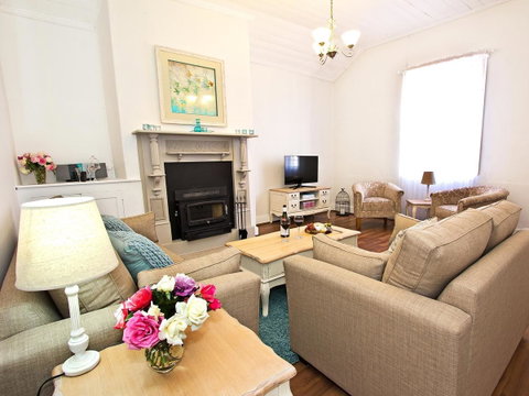 Queen's Cottage Barossa Valley - Accommodation Guide 13