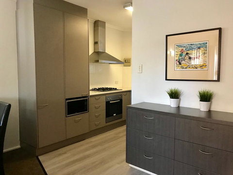 Adelaide DressCircle Apartments - Archer Street - Accommodation Asia 1