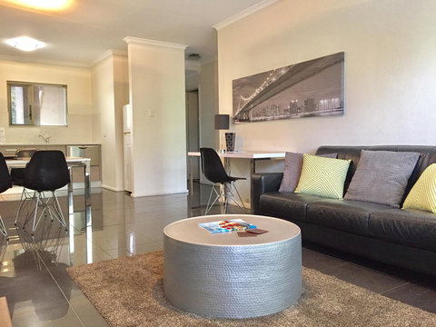 Adelaide DressCircle Apartments - Archer Street - Accommodation Asia 7