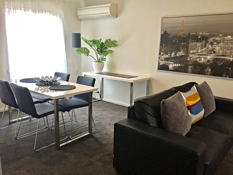 Adelaide DressCircle Apartments - Archer Street - Accommodation Asia 17