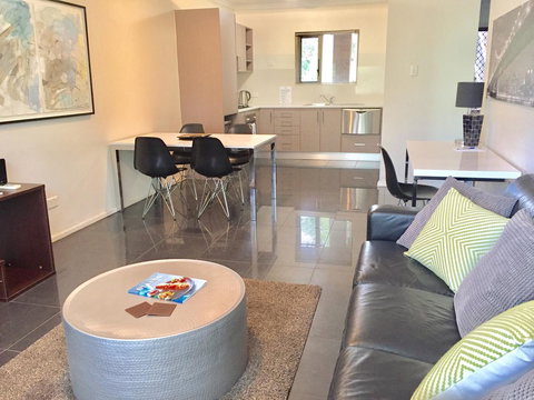 Adelaide DressCircle Apartments - Archer Street - Accommodation Asia 13