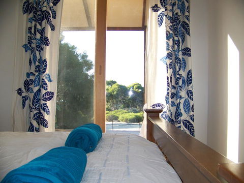 Mallee Bark Retreat - Accommodation Asia 6