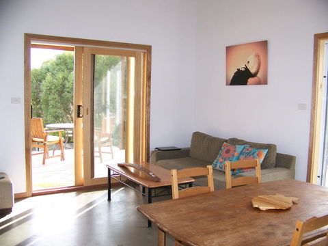 Mallee Bark Retreat - Accommodation Asia 9