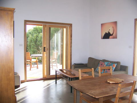 Mallee Bark Retreat - Accommodation Asia 5