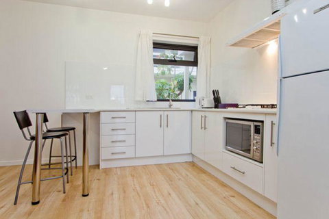 Atlantic West Beach Apartments - Accommodation Asia 17