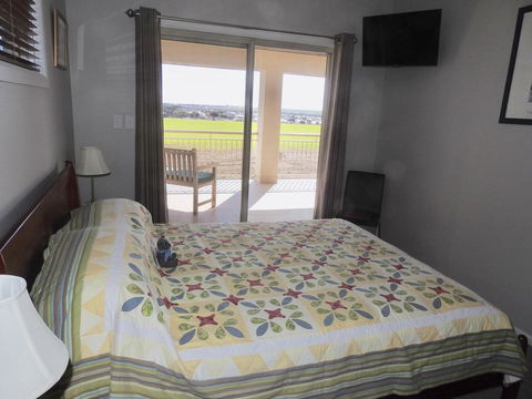 Rezare House Bed & Breakfast - Accommodation Asia 13