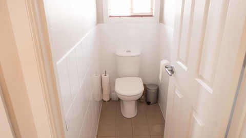 Rezare House Bed & Breakfast - Accommodation Asia 23
