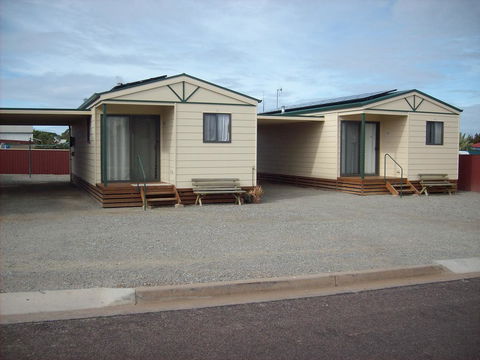 Jacko's Holiday Cabins - Accommodation Asia 7