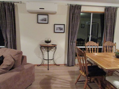 Lazy Days Cottage - Victor Harbor - Accommodation Asia 15