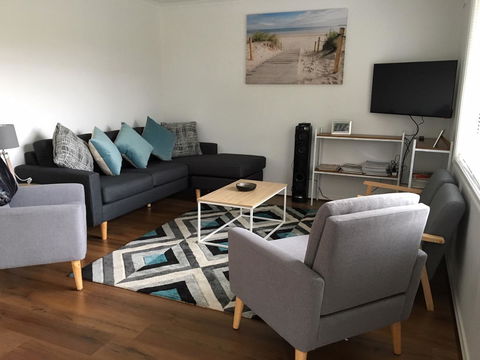 Windsor Gardens Home - Accommodation Asia 6