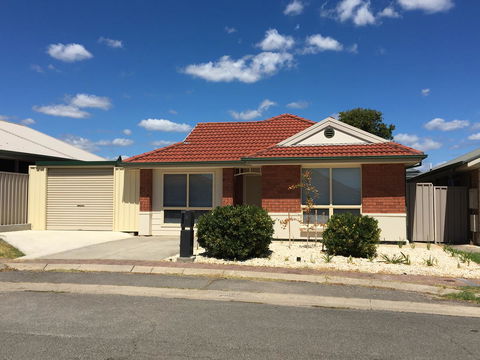 Windsor Gardens Home - Accommodation Asia 18
