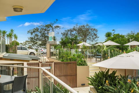 Bayview Beachfront Apartments, In Town Right On The Beach - Accommodation Guide 13