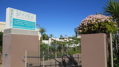 Bayview Beachfront Apartments, In Town Right On The Beach - Accommodation Guide 16