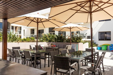 Bayview Beachfront Apartments, In Town Right On The Beach - Accommodation Guide 25