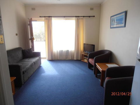 Esplanade Apartments At West Beach - Accommodation Asia 12