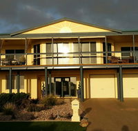 Beachside Escape on The Esplanade - Accommodation Asia