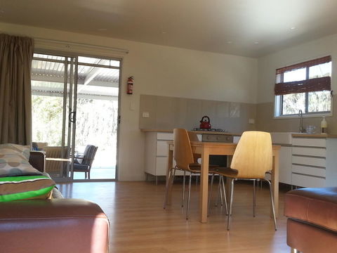 The Island House - Accommodation Asia 9