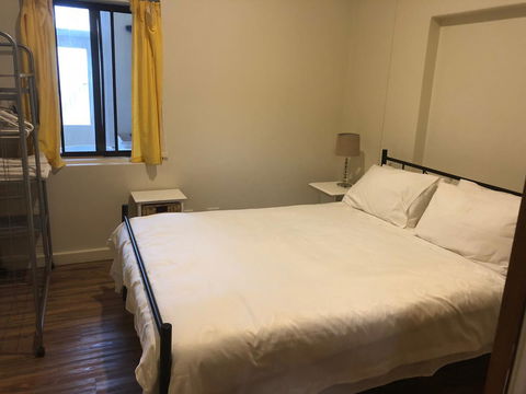 Kingscote Central - Accommodation Guide 1