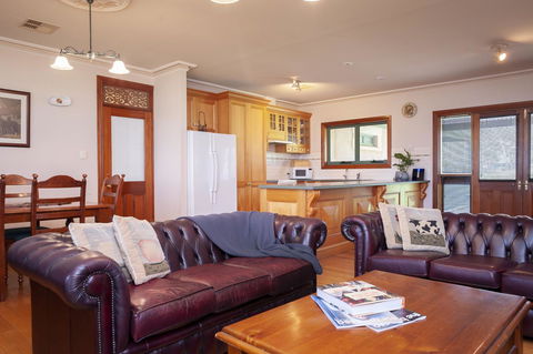 Angaston Saleyards Luxury Accommodation - Accommodation Asia 5
