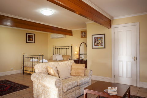 Angaston Saleyards Luxury Accommodation - Accommodation Asia 19