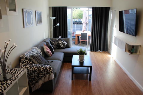 Christophers Villa - Accommodation Asia 25