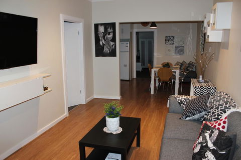 Christophers Villa - Accommodation Asia 35