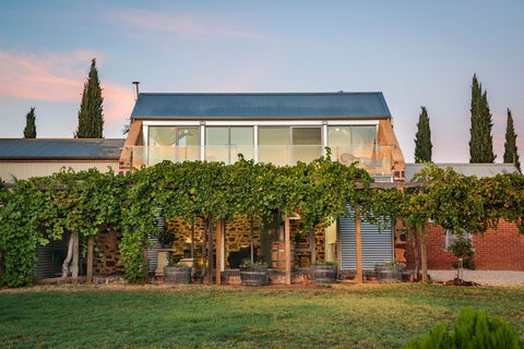 Barossa Shiraz Estate - Accommodation Asia 1