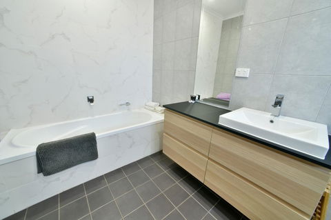 Great Northern Lodge - Accommodation Asia 3
