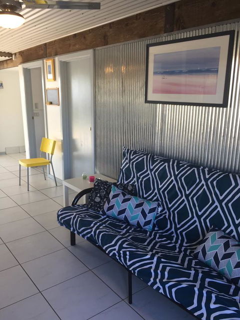 SHAKIN' SHACK - Accommodation Asia 10