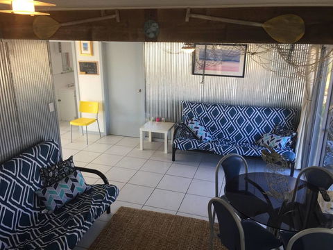 SHAKIN' SHACK - Accommodation Asia 9