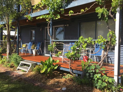 SHAKIN' SHACK - Accommodation Asia 0