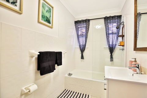 Hudson Bay @ Basin View-Pet Friendly-15 Mins To Hyams Beach - Accommodation Guide 25