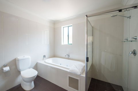 Clare Country Club - Accommodation Asia 12
