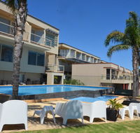 The Bluff Resort Apartments - Accommodation Asia