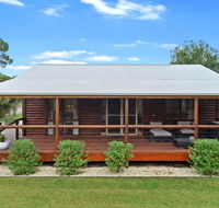The Log Cabin - 47 Jetty Road - Accommodation Asia