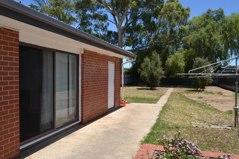 Prospect Holiday House - Accommodation Asia 8