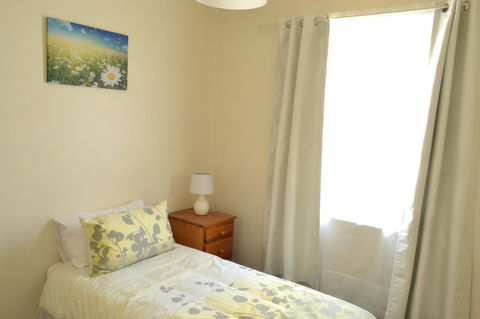 Prospect Holiday House - Accommodation Asia 2