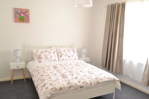 Prospect Holiday House - Accommodation Asia 1