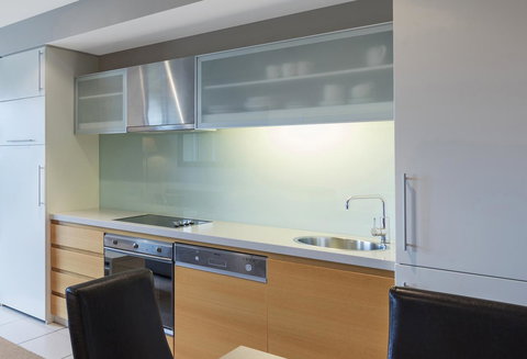 Apartments @ 16 Holdfast - Accommodation Asia 12