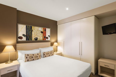 Apartments @ 16 Holdfast - Accommodation Asia 9