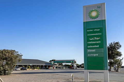 Border Village Roadhouse - Accommodation Asia 24